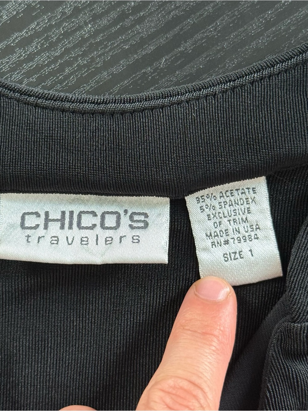 Chico’s Ruched Buttoned Long Sleeve Top - Picture 4 of 4